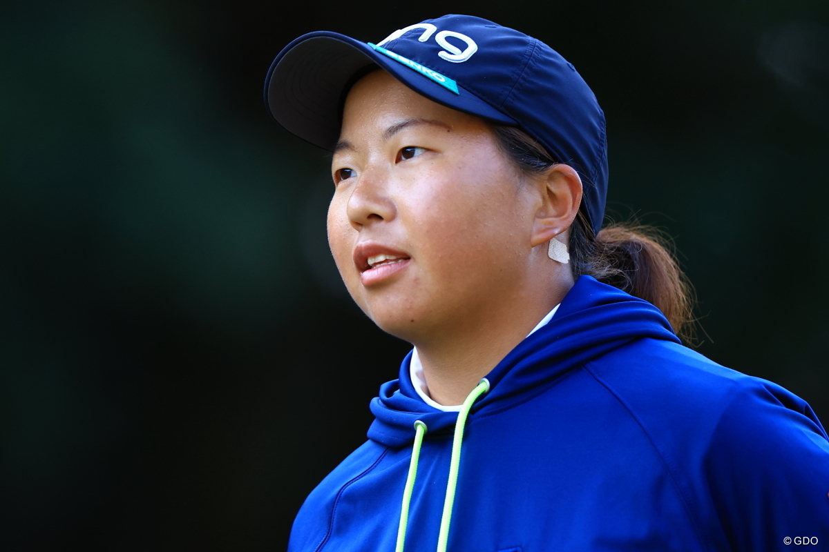 開幕から2試合連続で36ホール短縮競技に 暫定首位に徳永歩と小楠梨紗／女子下部