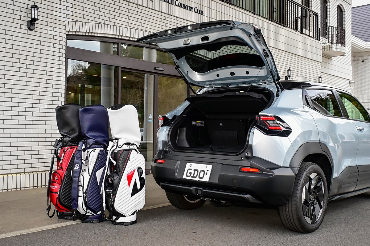 クルマはゴルフギアである キャディバッグはどう積める…？