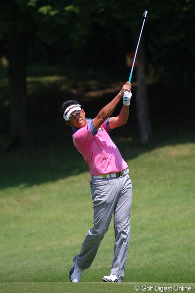 2011年 トータルエネルギーCUP PGAフィランスロピーシニアトーナメント 初日 芹澤信雄 シニアツアー2年目のシーズンを迎えた芹澤信雄。まだまだ若々しさが漂っています