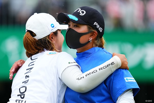 鈴木愛は高橋彩華との激しい争いに敗れた