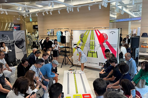 六車日那乃 サイン入りグッズが当たるパタービンゴも実施された