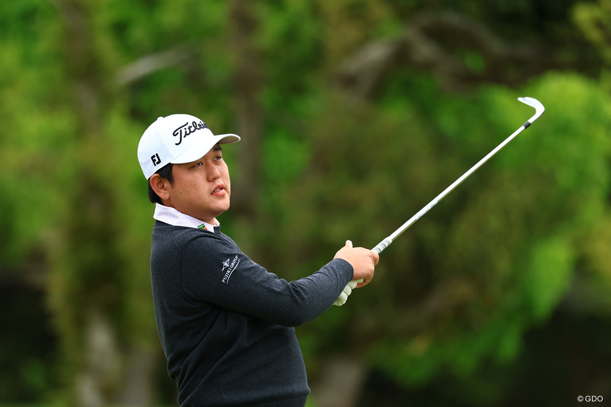 米澤蓮が単独首位で最終日へ 今平周吾、香妻陣一朗ら4人が1打差