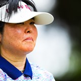プロゴルファーは試合で稼ぐ レジェンドの自然体/不動裕理コラム