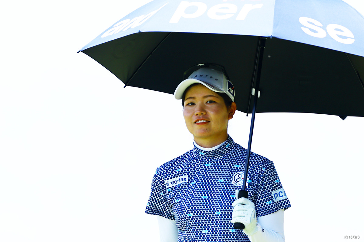 【速報】ルーキー櫻井心那が68で暫定4位 連覇かかる岩井千怜は出遅れ