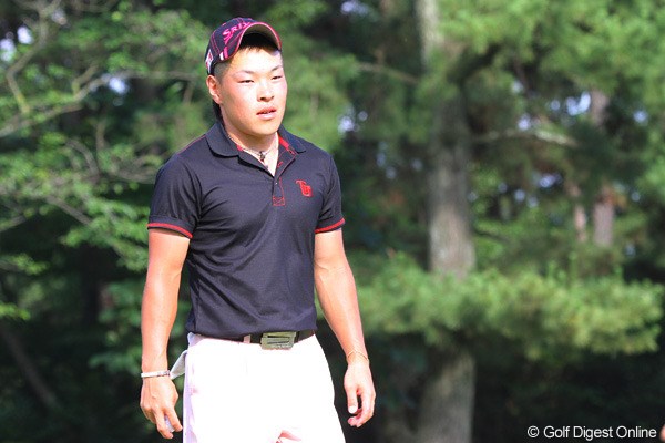 2011年 日本アマチュアゴルフ選手権競技 最終日 藤本佳則 36ホールを戦い力尽きた藤本佳則は呆然とクラブハウスに戻った