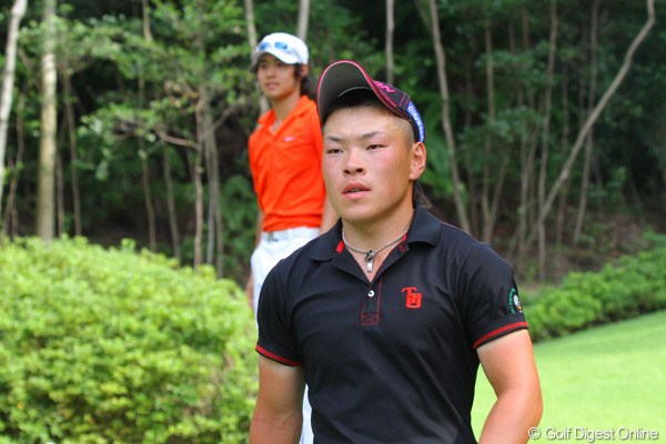 2011年 日本アマチュアゴルフ選手権競技 最終日 藤本佳則 迫力満点です。目標が格闘家の山本KIDですから筋肉の塊です