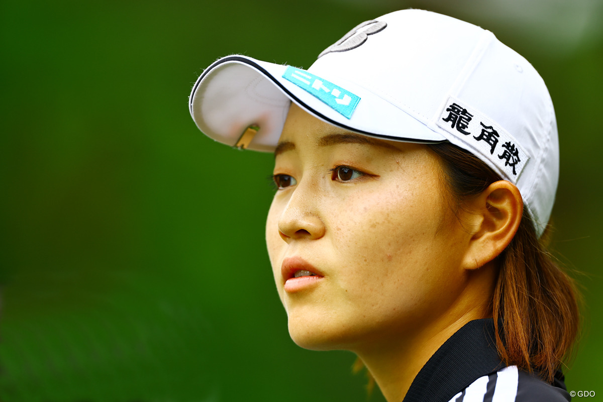 菅楓華、佐久間朱莉、藤本愛菜が首位発進 雨中決戦は混戦 【国内女子