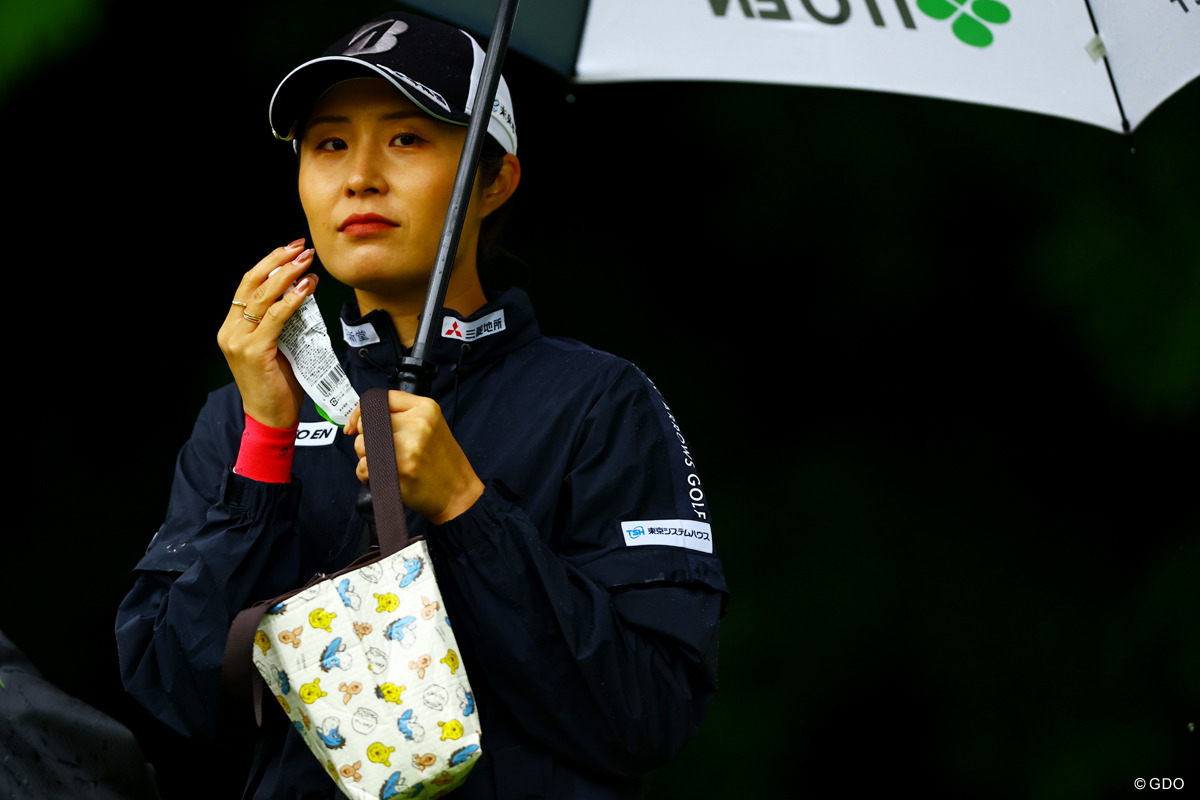 バックの中身は秘密です 2026年 ブリヂストンレディスオープン 初日 大里桃子