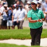 松山英樹は5位後退も今季初勝利へ3打差追う 中島啓太が27位
