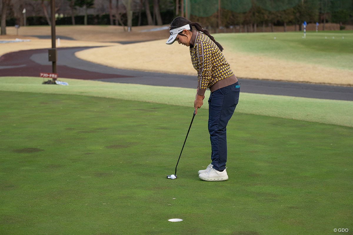 朝の鉄板ルーティンとは？ 必ず「芝と会話をする」【青木瀬令奈のThe Putting World#12】