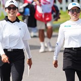 「ごめん」と言いまくった渋野日向子&勝みなみ 古江彩佳&西村優菜、岩井ツインズと並んで1打差4位発進