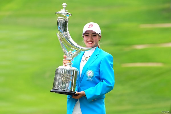 今季2勝目を遂げた桑木志帆。「全英」出場権も手にした