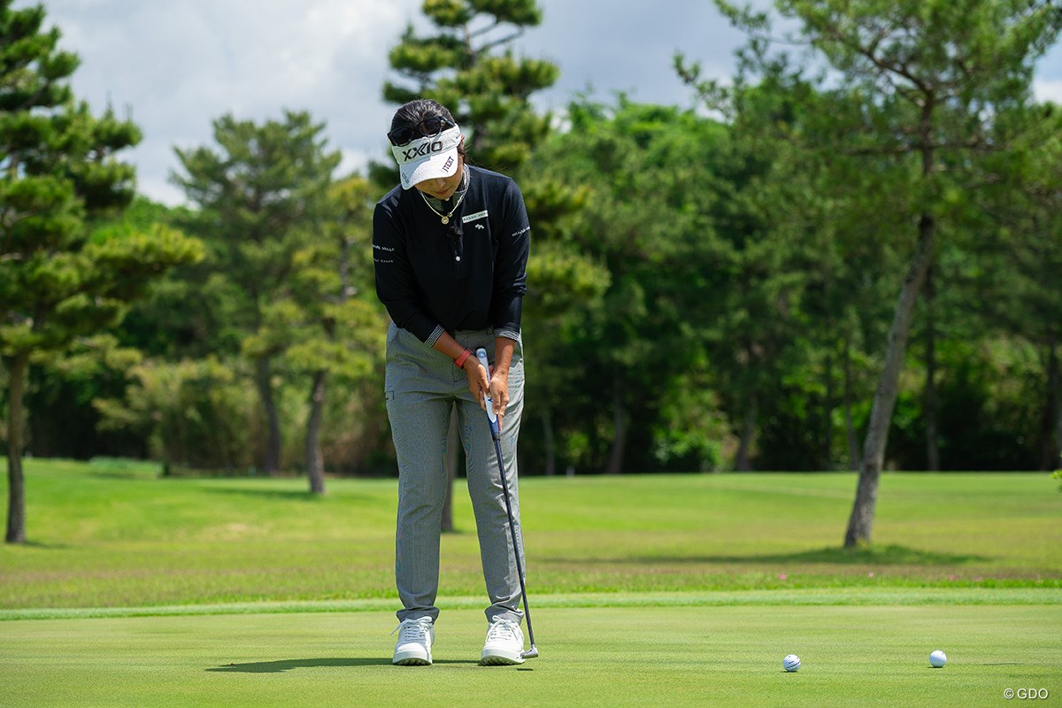 青木が最も大事にする「下り真っすぐ」その理由は？“ゼロインパクト”【青木瀬令奈のThe Putting World#13】 ボールが入れ替わり打ったボールは止まる