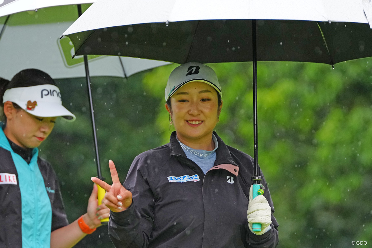 阿部未悠と川岸史果が首位発進 前年覇者の佐久間朱莉は112位と出遅れ