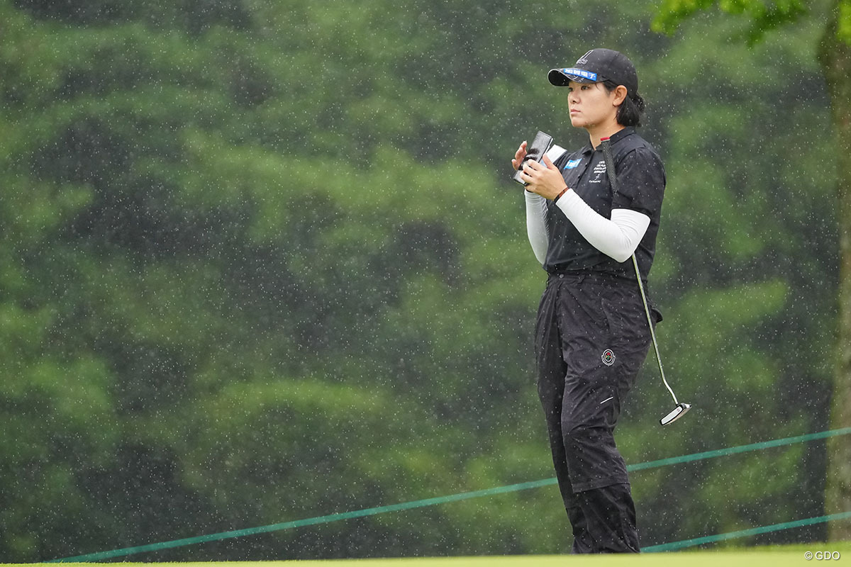 豪雨の中で初日トップタイ発進 2026年 アース・モンダミンカップ 初日 川岸史果
