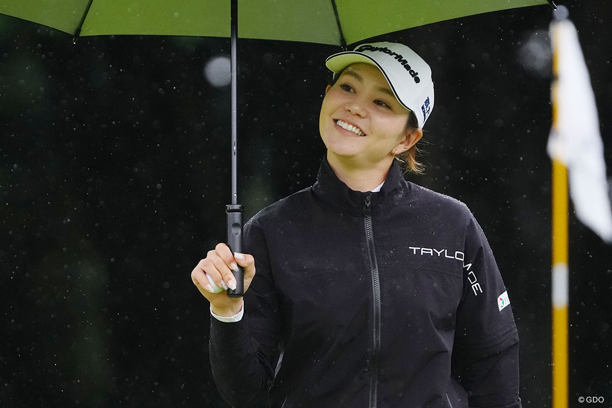 雨でも笑顔でプレー 2026年 アース・モンダミンカップ 初日 山路晶