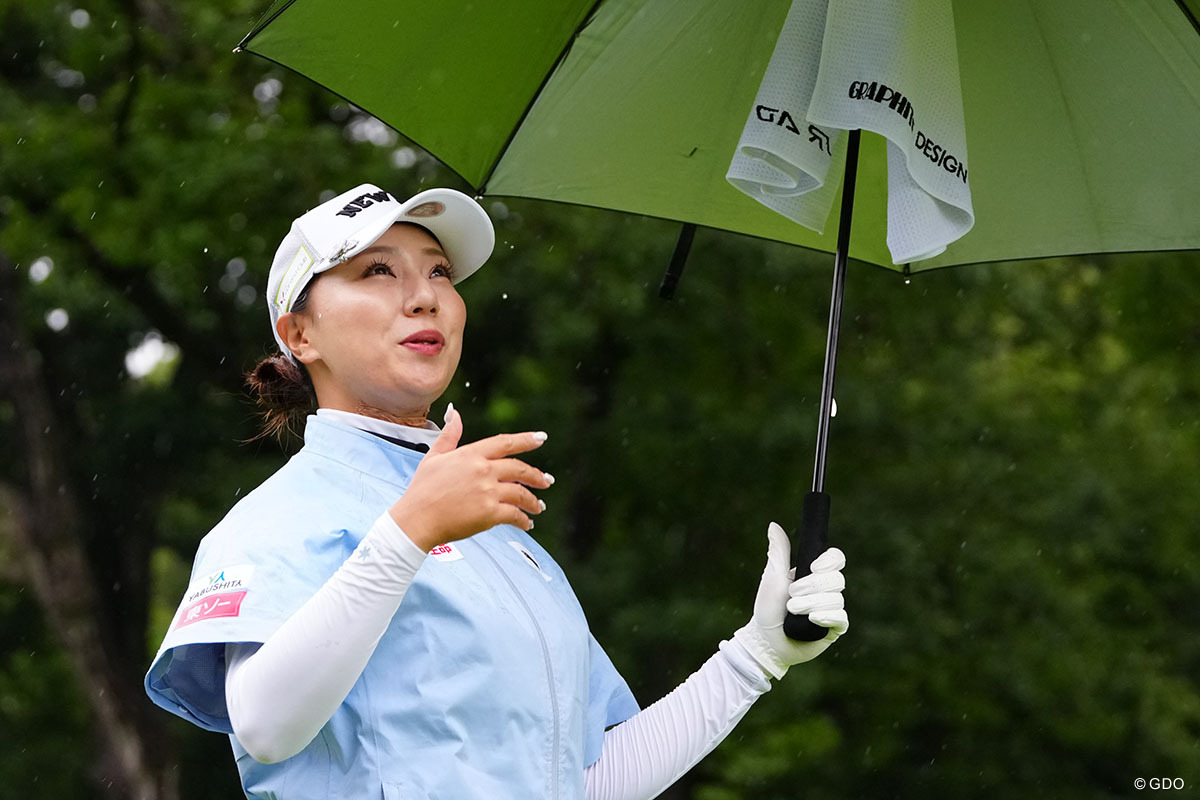 雨も楽しいかも 2026年 アース・モンダミンカップ 初日 宮田成華