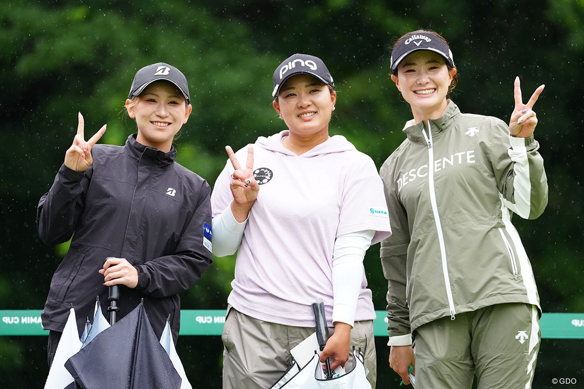 2026年 アース・モンダミンカップ 初日 平塚新夢 鈴木愛 青木香奈子