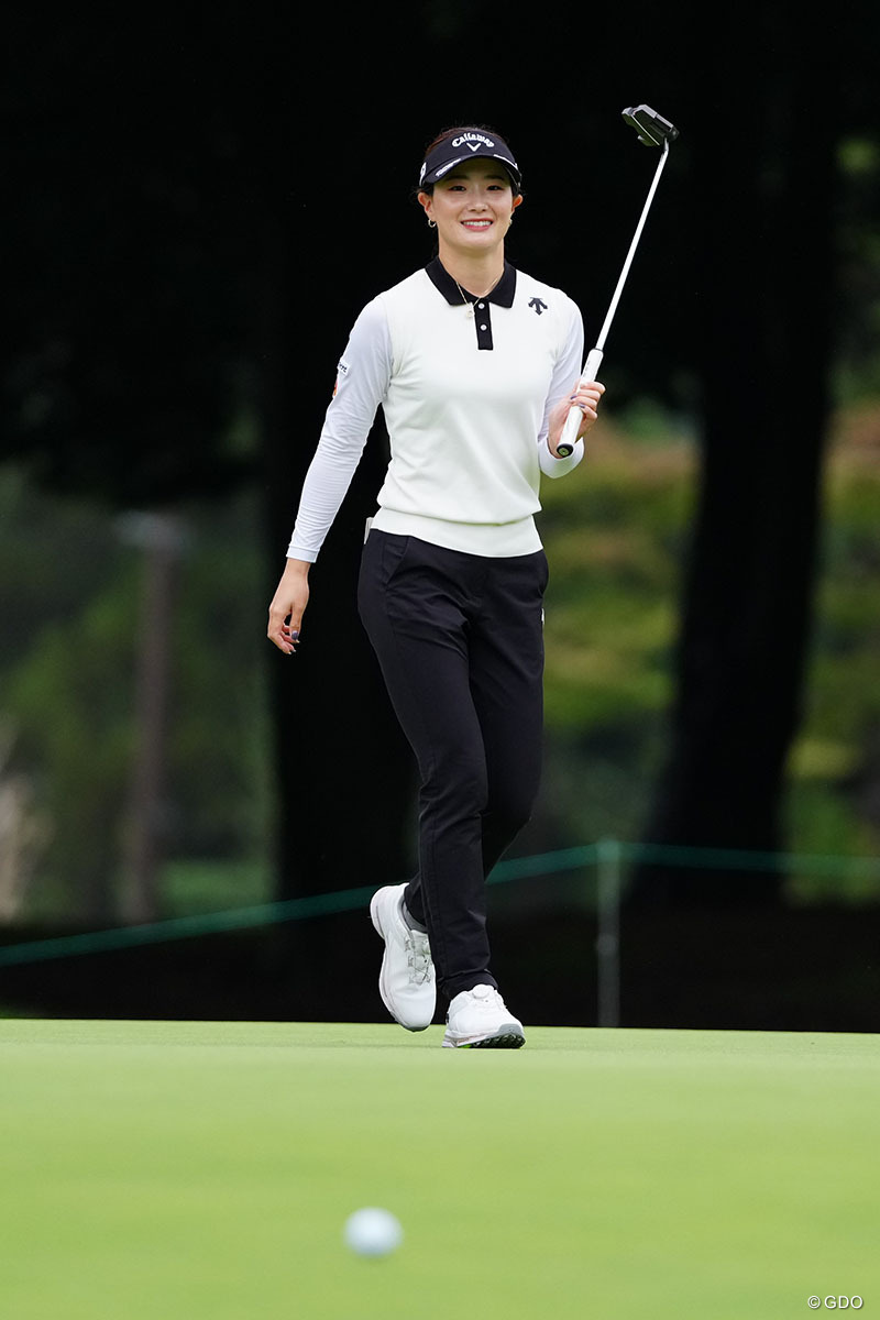 バーディを逃すも笑顔を見せる 2026年 アース・モンダミンカップ 4日目 青木香奈子