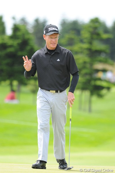 2011年 長嶋茂雄 INVITATIONAL セガサミーカップゴルフトーナメント 3日目 S.コンラン ツアー屈指の「地味な白人さん」です。変換すると「混乱」と出てきます。ホンマに混乱してしまいます。6位T