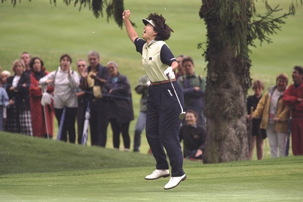 小林浩美 1997年に優勝した小林浩美(Andrew Redington Allsport/Getty Images)