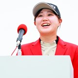 東日本大震災でゴルフを始めた倉林紅が初V 「たくさんの方に夢や感動を」