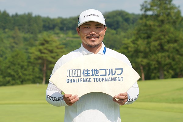 2026年 住地ゴルフチャレンジトーナメント 最終日 梅山知宏 8年ぶりにタイトルを獲得した梅山知宏（提供：JGTO）