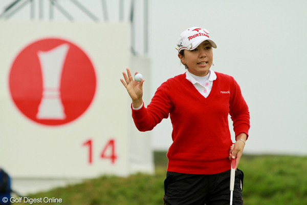 【初日】美香と桃子が7位発進！ M.リーが首位、藍とさくらは出遅れる