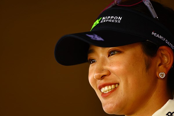 原英莉花は2アンダー「70」とし、首位と4打差5位で発進した