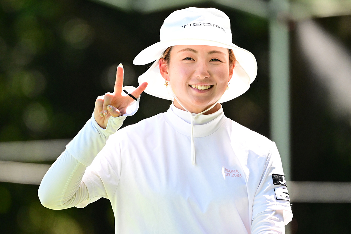 渋野日向子のサイン入りキャップ 143万円で落札 【国内女子ツアー LPGA