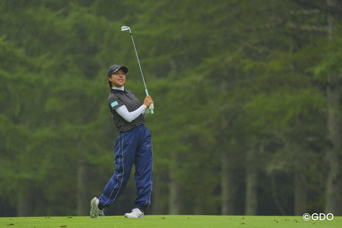 7個伸ばして2位タイ 2026年 NEC軽井沢72ゴルフトーナメント 2日目 岡山絵里
