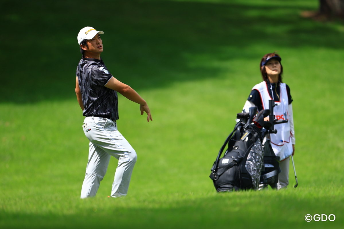 ダンスではないか 2026年 ～ジャンボ尾崎追悼大会～ ISPS HANDA 夏に爆発どれだけバーディ取れるんだトーナメント 初日 小西たかのり
