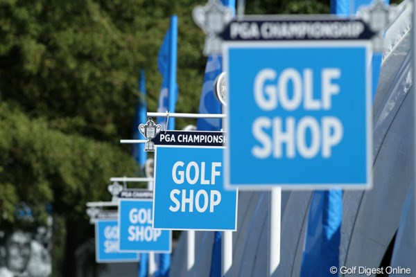 2011年 全米プロゴルフ選手権 事前情報 ゴルフショップ 全米のクラブ運営も取り仕切るPGA・オブ・アメリカは、マーチャンダイズテントにかなりの力を入れている