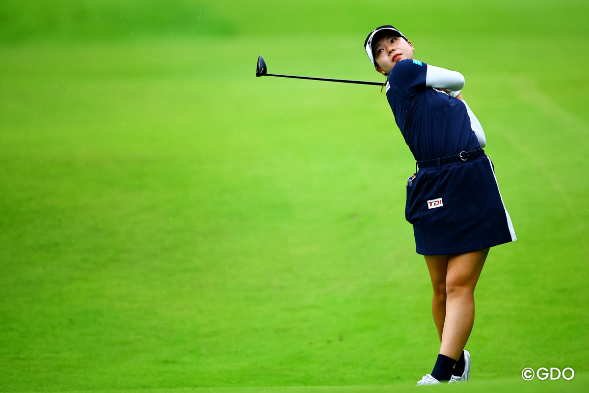 美しきスイング 2026年 ゴルフ5レディスプロゴルフトーナメント 初日 菅楓華