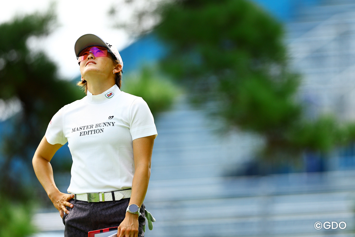 空を見上げて 2026年 ソニー日本女子プロゴルフ選手権大会 3日目 岩井千怜