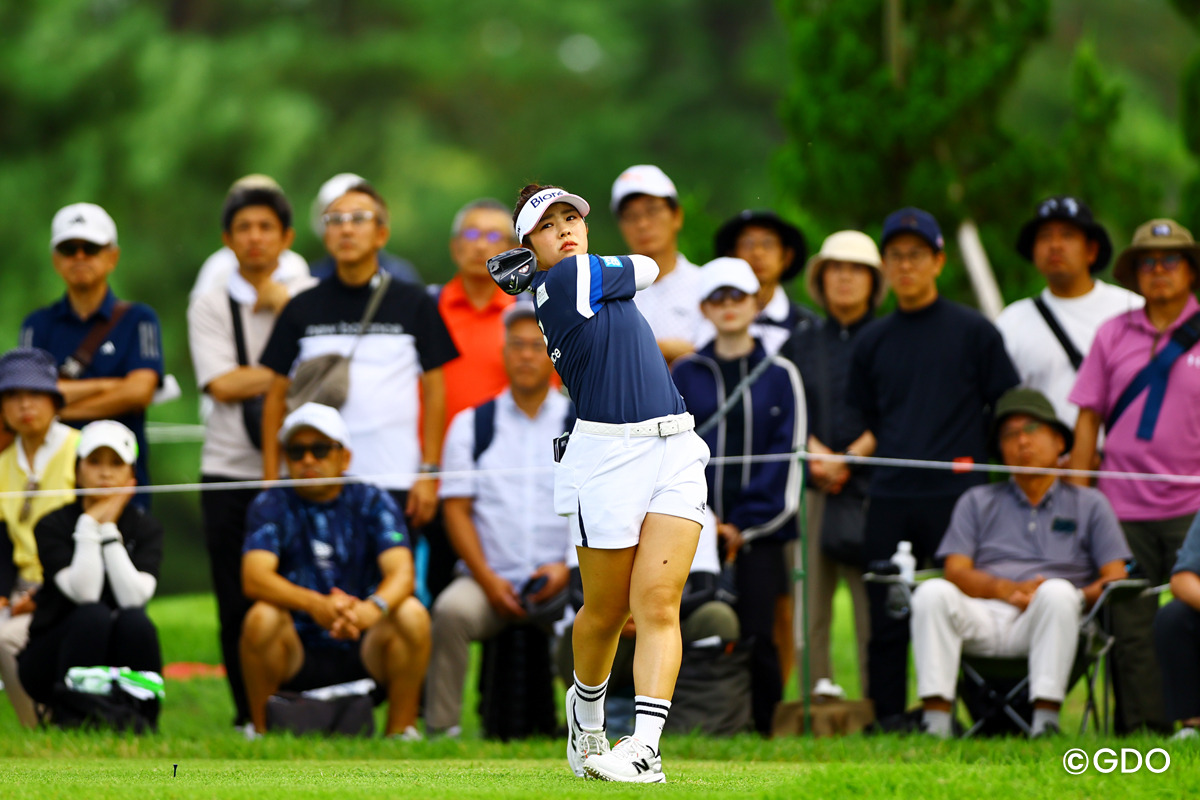 ギャラリーに見守られて 2026年 ソニー日本女子プロゴルフ選手権大会 最終日 山下美夢有