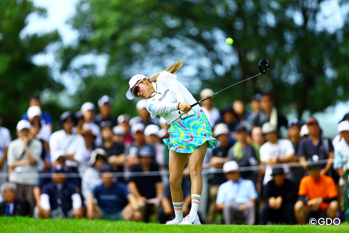 ドライバーを強振 2026年 ソニー日本女子プロゴルフ選手権大会 最終日 桑木志帆