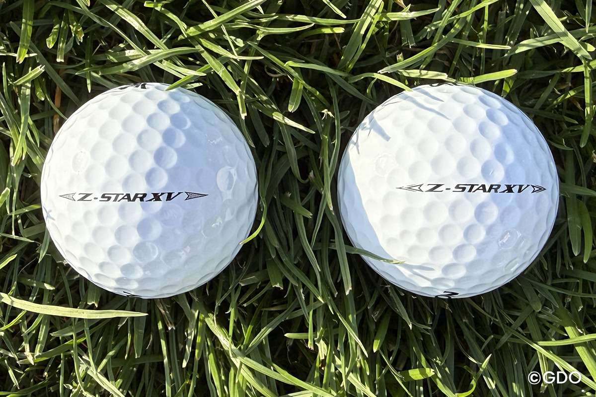 （右から）未発表モデルと現行モデル 2026年 ANAオープンゴルフトーナメント スリクソン未発表ボール