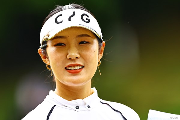 下部ツアー3勝目へ首位を守った高木萌衣※写真は2024年「住友生命Vitalityレディス」