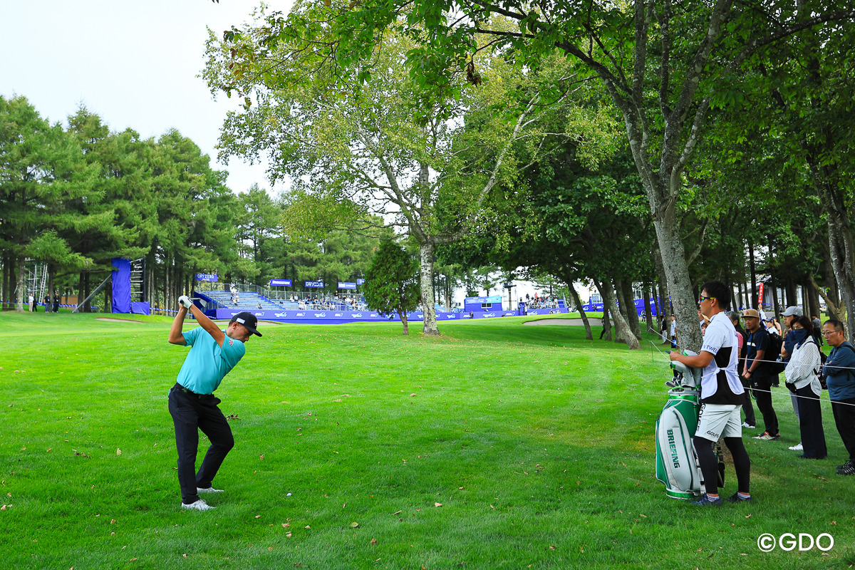 Hole18セカンドショットはラフから 2026年 ANAオープンゴルフトーナメント 3日目 内藤寛太郎
