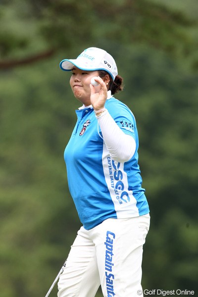 2011年 NEC軽井沢72ゴルフトーナメント 2日目 アン・ソンジュ トップと2打差の2位。「明日は良い結果になるよう自分に期待したいと思います」のコメント