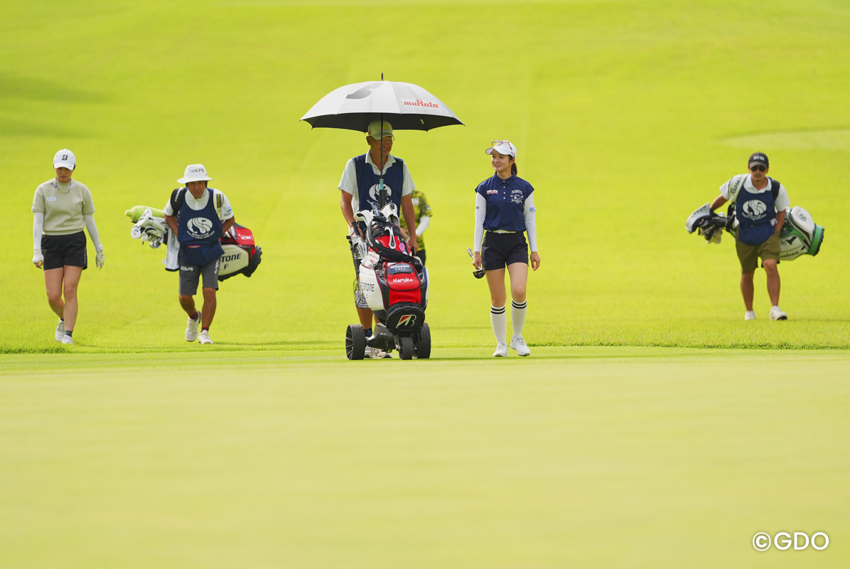 軽やかに 2026年 ミヤギテレビ杯ダンロップ女子オープンゴルフトーナメント 初日 川崎春花
