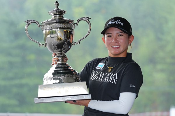 下部ツアー3勝目を飾った吉本ひかる（Photo by Yoshimasa Nakano/JLPGA via Getty Images）