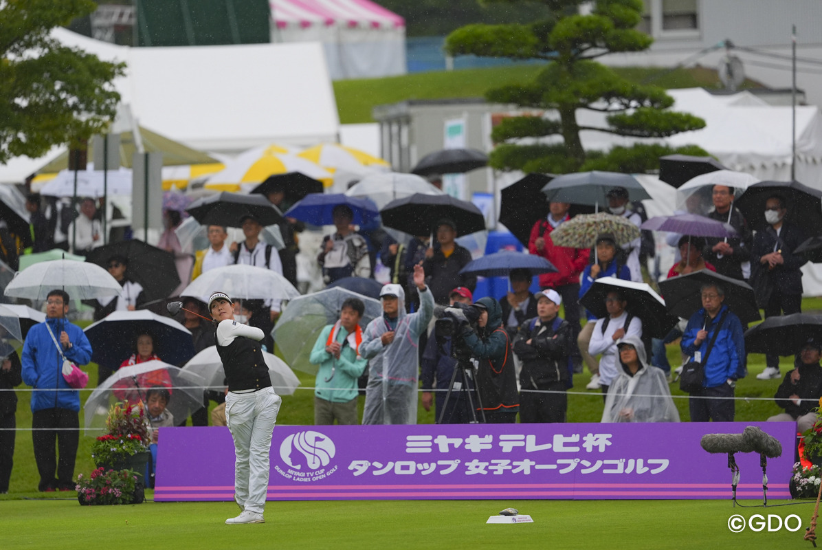 冷たい雨 2026年 ミヤギテレビ杯ダンロップ女子オープンゴルフトーナメント 2日目 福田真未