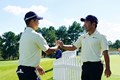 首位発進した比嘉一貴（右）と中島啓太（JGA提供）