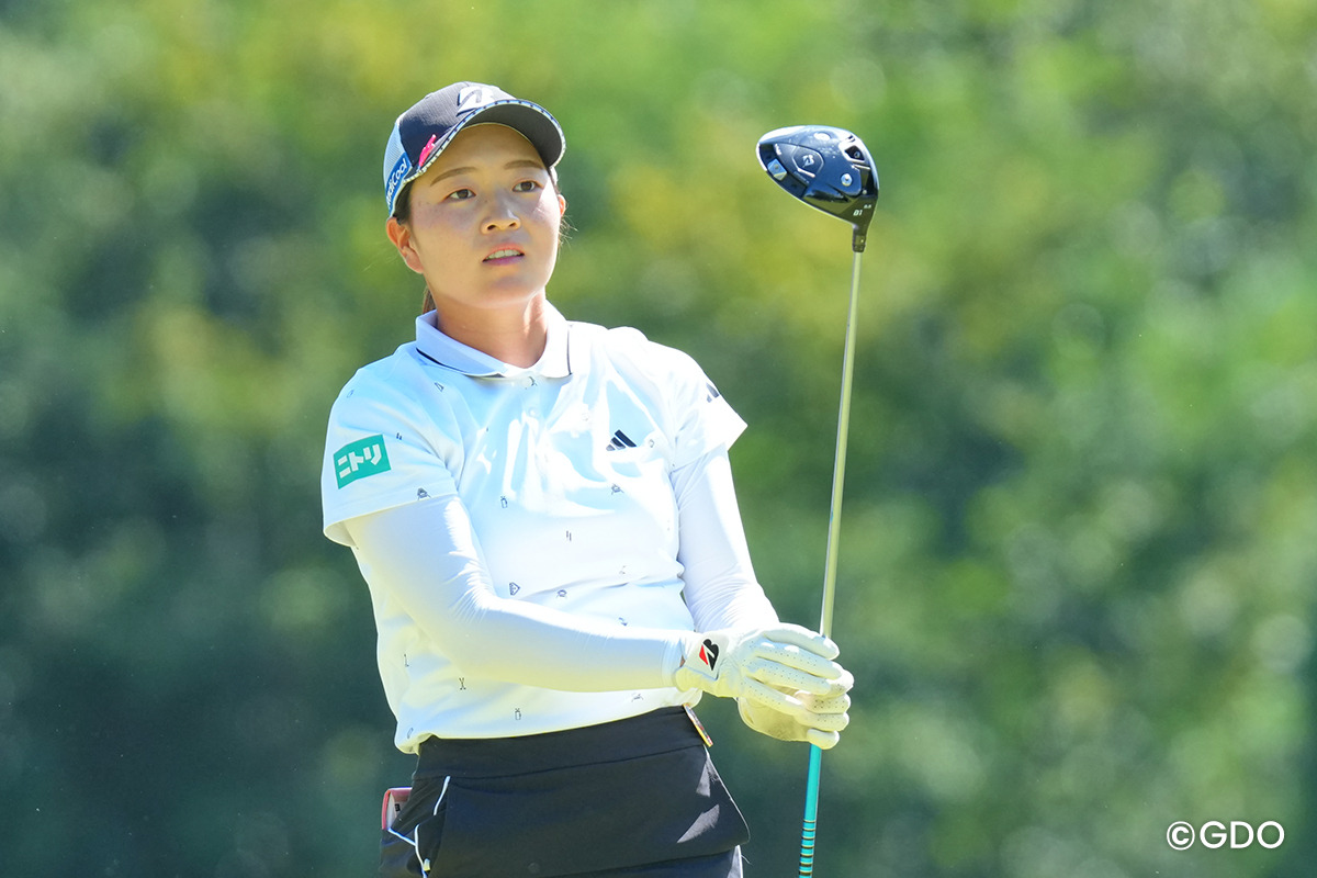 あれ？急に両手手袋？どした？ 2026年 日本女子オープンゴルフ選手権 2日目 佐藤心結