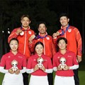アジア競技大会を戦い抜いた日本代表の6人。後列左から本大志、比嘉一貴、中島啓太。前列左から長澤愛羅、新地真美夏、後藤あい。男子は団体銅メダルを獲得し、女子も世界の強豪との戦いで貴重な経験を積んだ