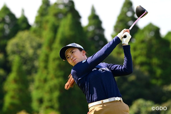 堀琴音が今季初優勝のチャンスを引き寄せて最終日へ