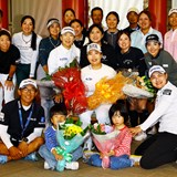 「お母さん優勝した?」アン・ソンジュが意地の予選通過 イ・ボミがサプライズで花束贈呈