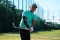 ライトアングル2を装着して球を打つ